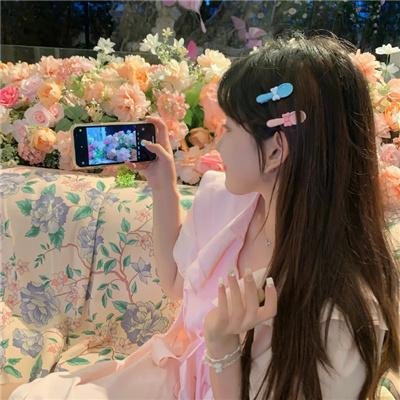 红色